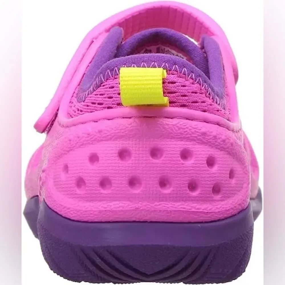 NWT New CROCS Swiftwater Play Land to Water Shoes Neon Magenta Pink Purple 1